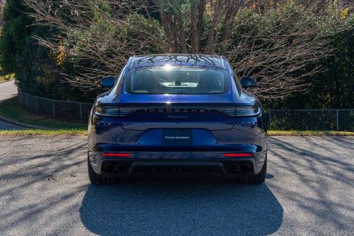 2023 Porsche Panamera Platinum Edition