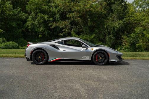 2020 Ferrari 488 Pista Base