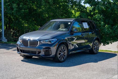 Gray Metallic 2022 BMW X5 PHEV xDrive45e