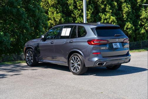 Gray Metallic 2022 BMW X5 PHEV xDrive45e