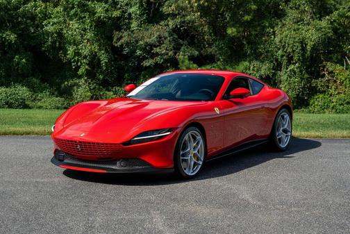 2022 Ferrari Roma Base