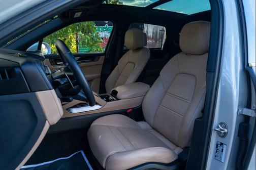 2024 Porsche Cayenne Cayenne