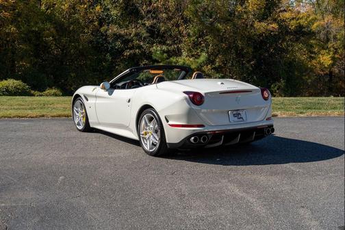 2015 Ferrari California T