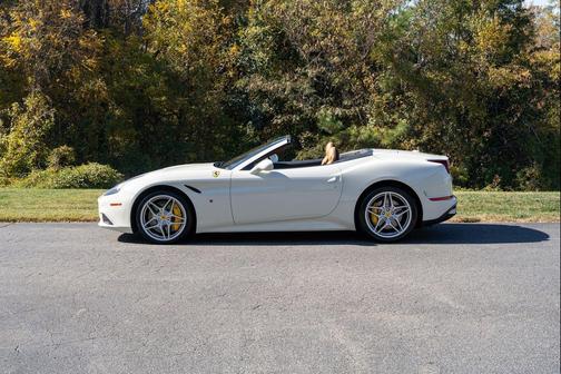 2015 Ferrari California T