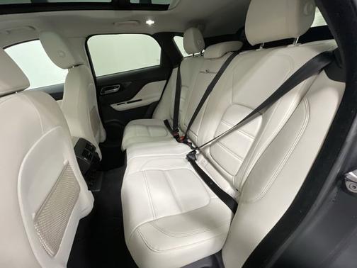 2018 Jaguar F-PACE 25t Prestige for sale in Mishawaka, IN - image 10