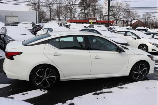 2024 Nissan Altima SR FWD