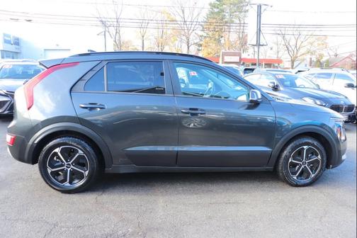 2023 Kia Niro EX