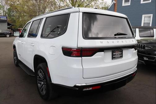 Bright White Clearcoat 2024 Jeep Wagoneer Series II 4x4