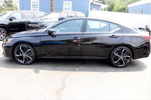 2024 Nissan Altima SR FWD