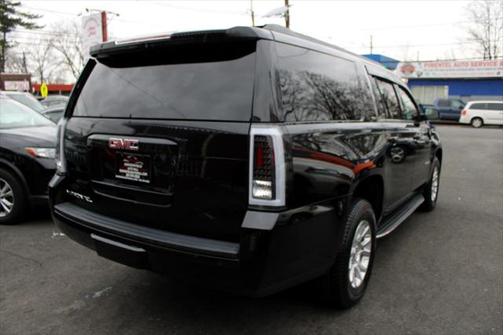 2017 GMC Yukon XL SLT