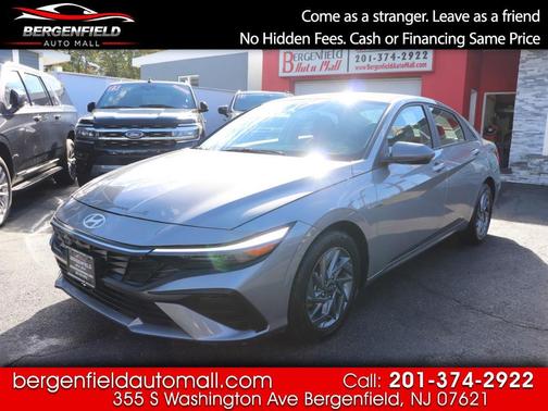 2024 Hyundai ELANTRA SEL