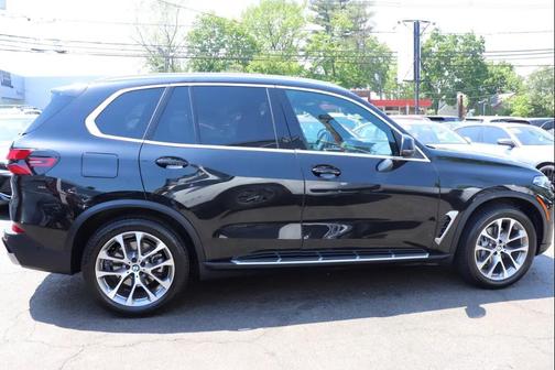 Black 2026 BMW X5 xDrive40i