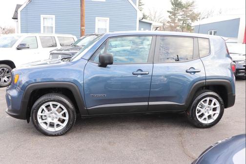 2023 Jeep Renegade Latitude