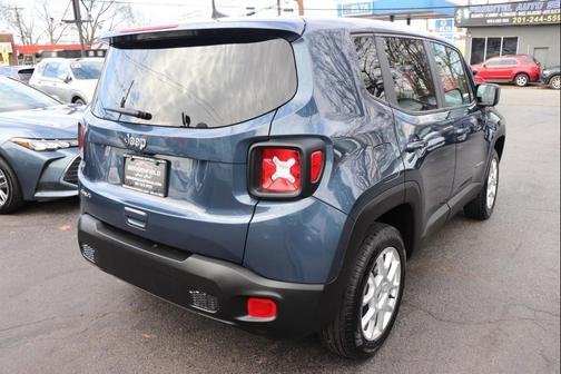 2023 Jeep Renegade Latitude