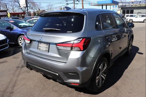 2025 Mitsubishi Outlander Sport SE