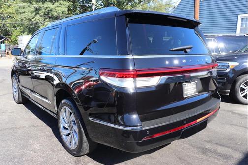 2024 Lincoln Navigator Premiere