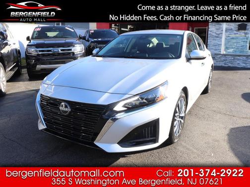 2023 Nissan Altima 2.5 SV