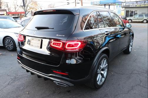 2022 Mercedes-Benz GLC 300 4MATIC