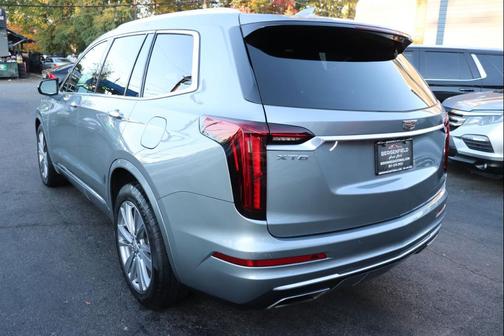 2023 Cadillac XT6 Premium Luxury FWD
