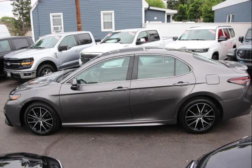 Celestial Silver Metallic 2024 Toyota Camry SE