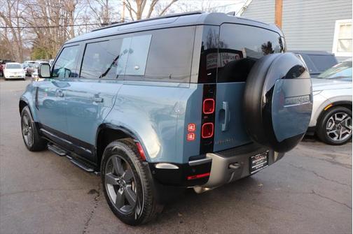 2024 Land Rover Defender 110 P400 X-Dynamic SE