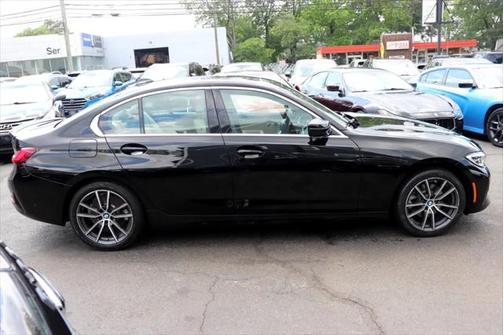 2022 BMW 330 xDrive