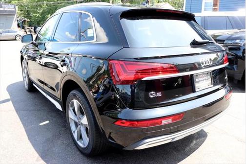 2023 Audi Q5 40 Premium Plus