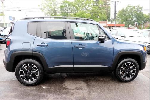 2023 Jeep Renegade Upland