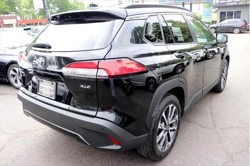 2024 Toyota Corolla Cross XLE