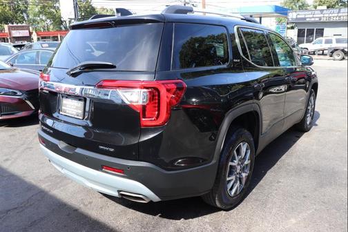 2023 GMC Acadia AWD SLT