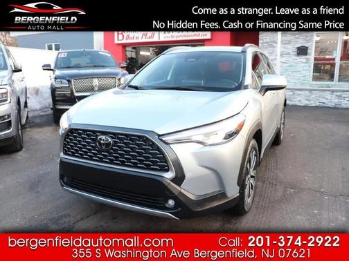 2023 Toyota Corolla Cross XLE