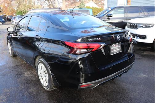2020 Nissan Versa 1.6 S