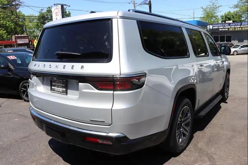 Silver Zynith 2024 Jeep Wagoneer L Series II 4x4