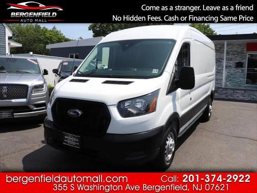 2022 Ford Transit-250 Base