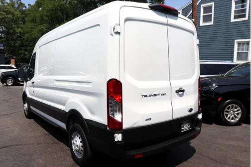 2022 Ford Transit-250 Base