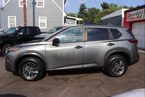 Gun Metallic 2024 Nissan Rogue S