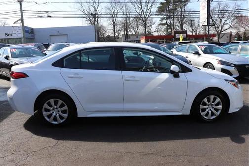 Ice Cap 2025 Toyota Corolla LE