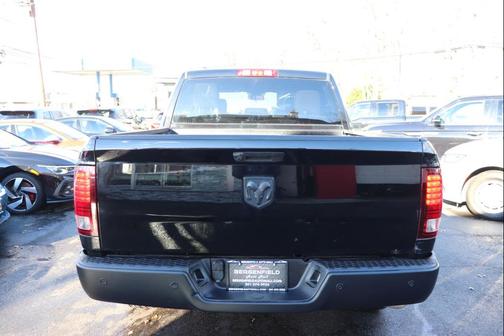 2024 RAM 1500 Classic Warlock Crew Cab 4x2 5'7' Box