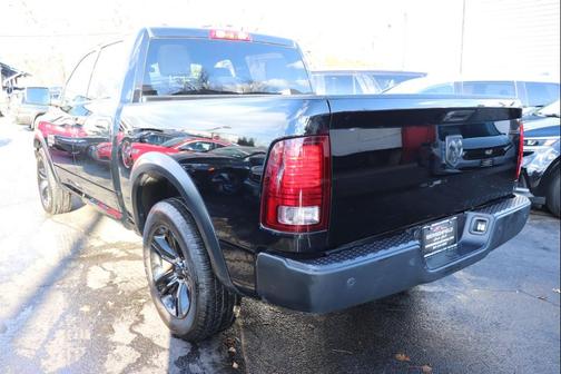 2024 RAM 1500 Classic Warlock Crew Cab 4x2 5'7' Box