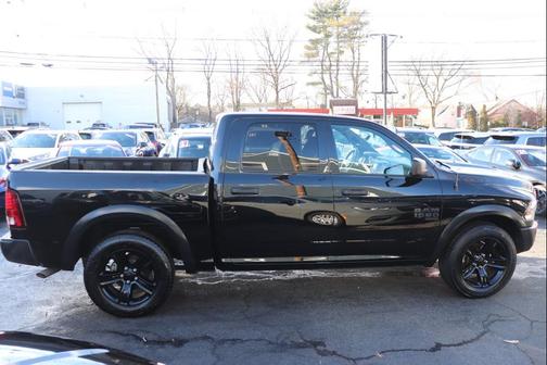 2024 RAM 1500 Classic Warlock Crew Cab 4x2 5'7' Box