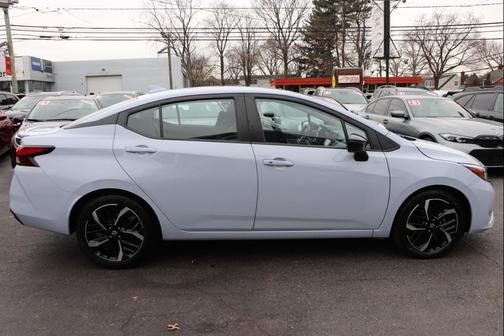 2024 Nissan Versa 1.6 S