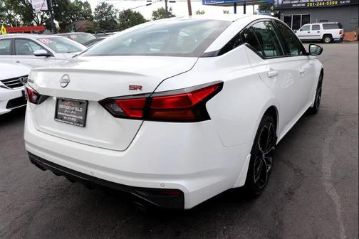 2024 Nissan Altima SR FWD