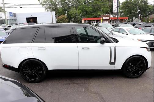 2023 Land Rover Range Rover P400 SE