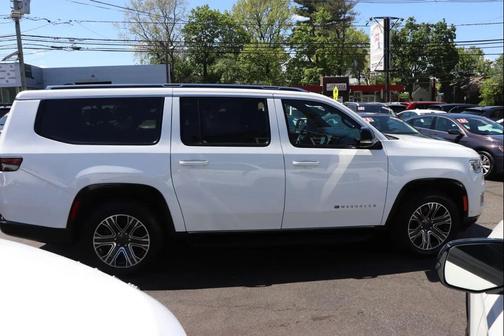 Bright White Clearcoat 2024 Jeep Wagoneer L Series II 4x4