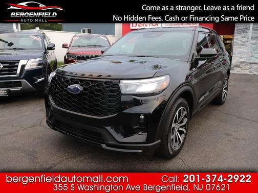 2025 Ford Explorer ST-Line