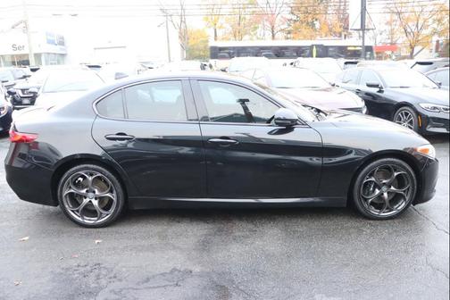 2018 Alfa Romeo Giulia Ti Sport