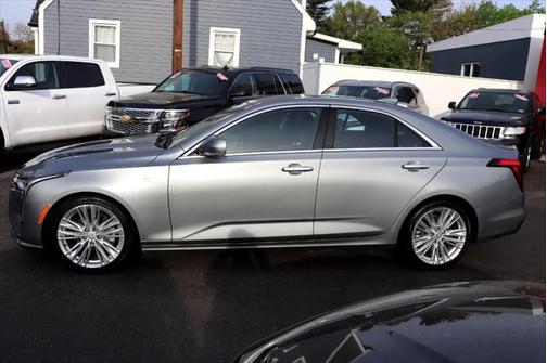 2023 Cadillac CT4 Premium Luxury