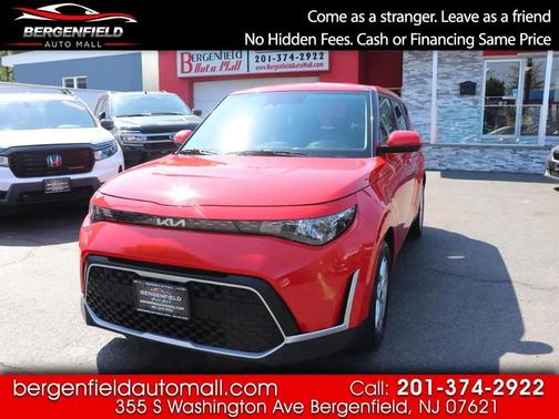 Inferno Red 2023 Kia Soul LX