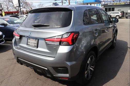 2025 Mitsubishi Outlander Sport SE