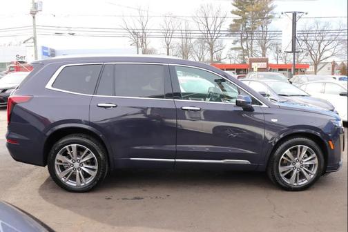 2025 Cadillac XT6 Premium Luxury AWD